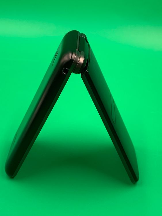 �����礤���� GRATINA KYF39 4GB �֥�å� SIM�ե꡼ KDDI ��