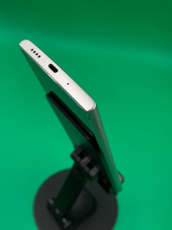 ���������� URBANO V04 64GB SIM�ե꡼ ���������ɹ� au ��