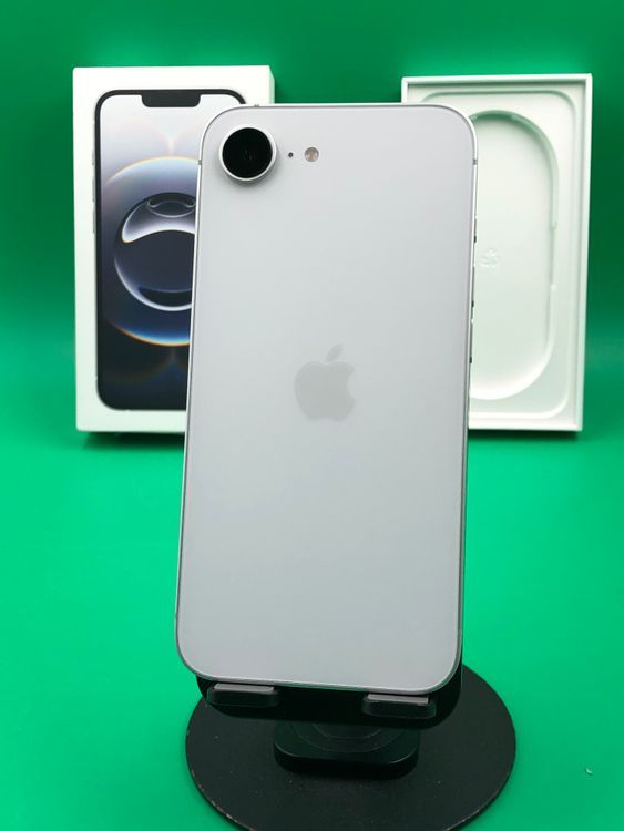 ������ iPhone 16e 128GB �ۥ磻�� SIM�ե꡼ ��������96%  docomo ��