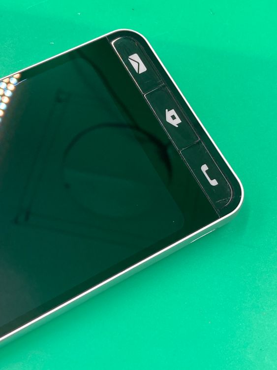 ����� BASIO active 64GB ����С� SIM�ե꡼ KDDI ��