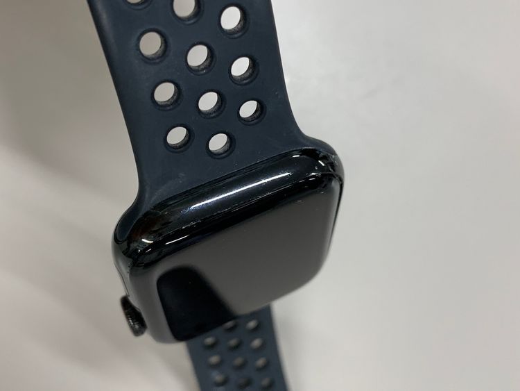 �վ��ѥͥ뿷�� Apple Watch Series4 44mm GPS+Cellular 16GB