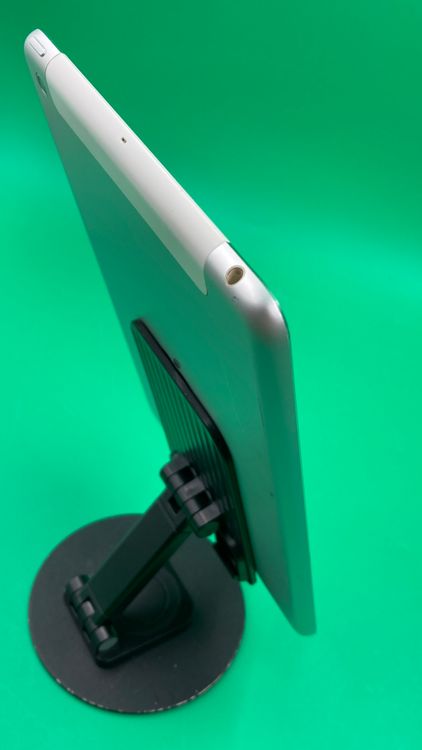 ������ iPad mini ��1���� Wi-Fi+Cellular 16GB ����С� KDDI ��