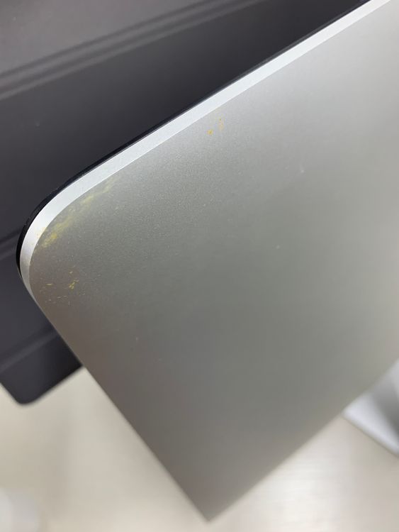 ����� iMac 21.5����� 2015 Core i5 8GB HDD 1TB  ����С�