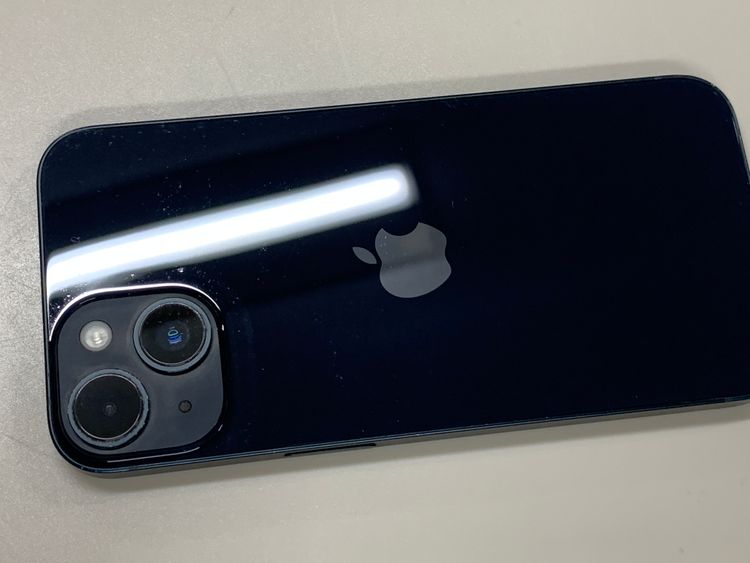 ���Хåƥ꡼���� iPhone 14 256GB �ߥåɥʥ��� Softbank ��