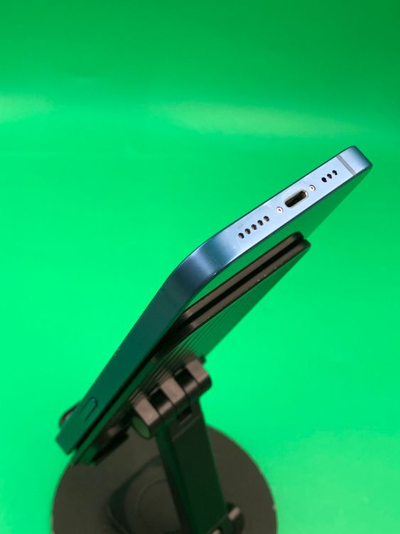 �����礤���� iPhone 13 256GB �֥롼 SIM�ե꡼ ��������100% au ��