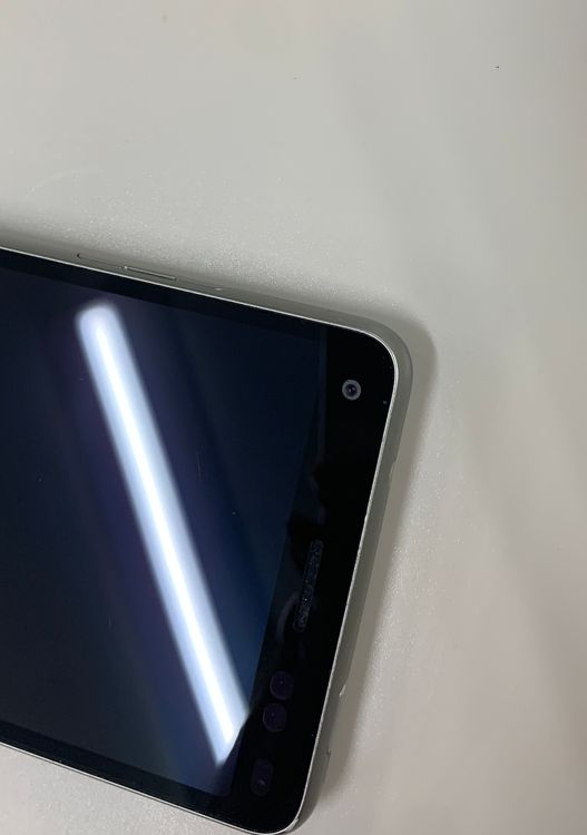 ���������� BASIO4 32GB SIM�ե꡼ ���������ɹ� �ʰ�SIM�� KDDI ��