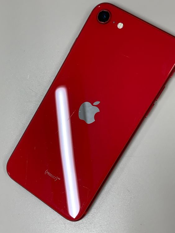 ���Хåƥ꡼���� iPhone SE ��2���� 256GB SIM�ե꡼ ��������100%