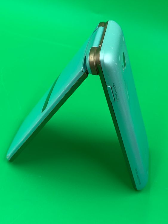 ����� GRATINA 4GB ���忧 SIM�ե꡼ KDDI ��