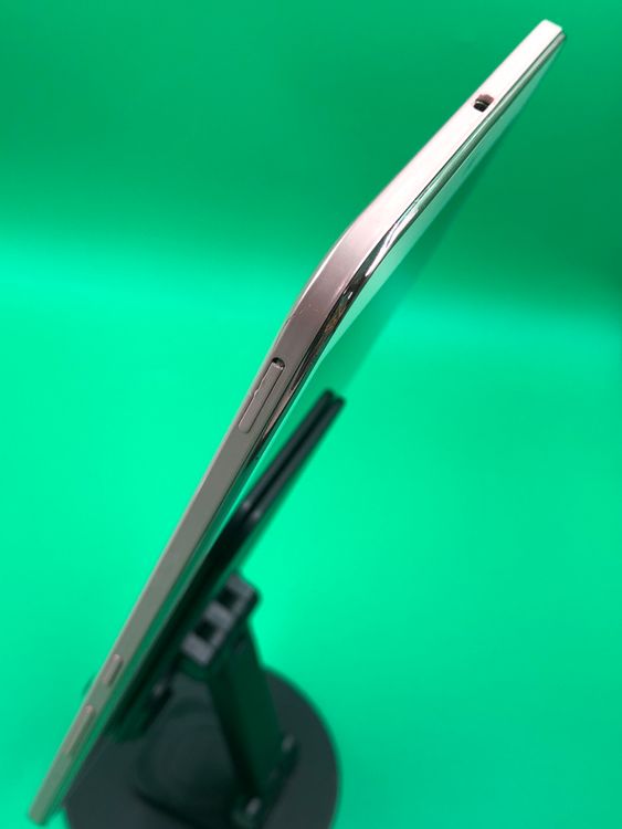 ����� ASUS MeMO Pad 8 16GB �ԥ� SIM�ե꡼ au �� AST21