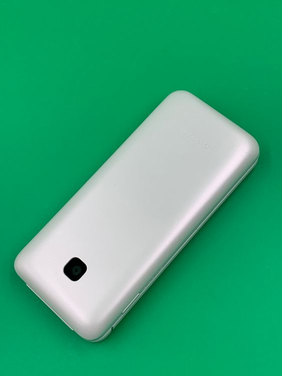 ������ GRATINA KYF42 8GB �ۥ磻�� SIM�ե꡼ KDDI ��