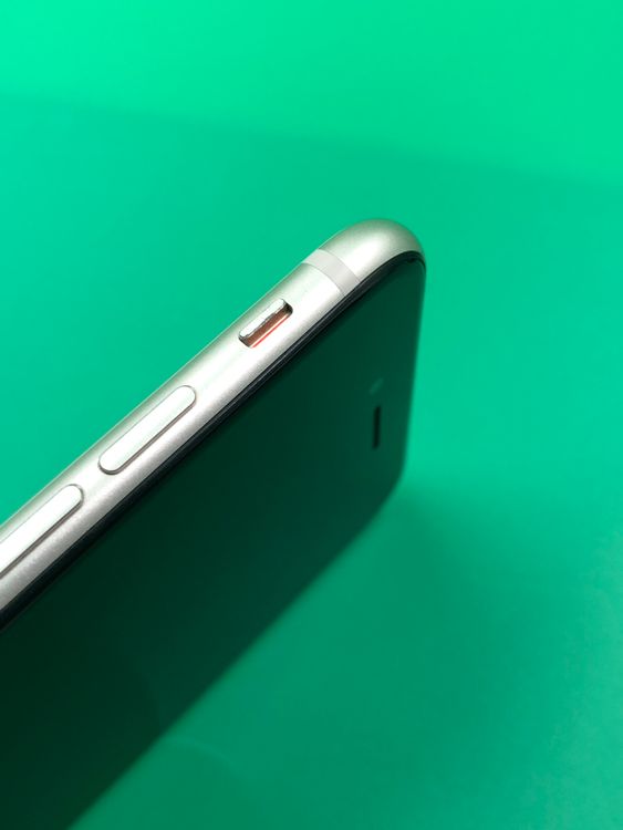������ iPhone SE ��3���� 64GB SIM�ե꡼ ��������100% SoftBank ��