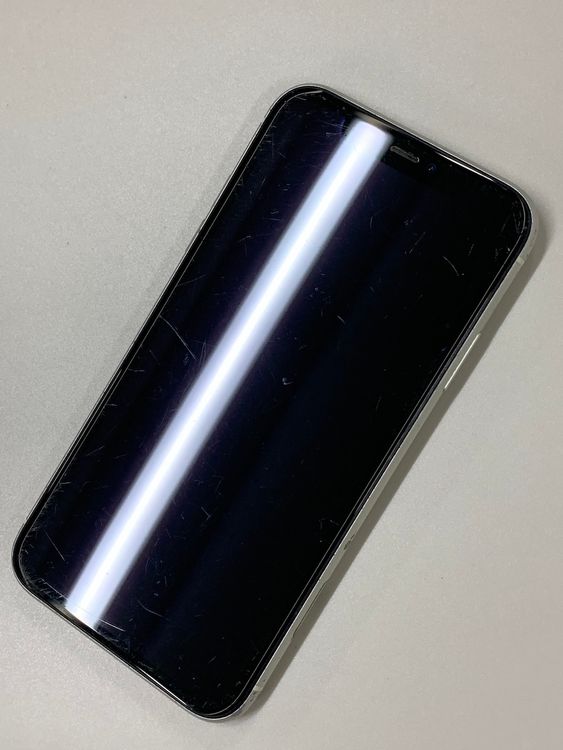 Хåƥ꡼ iPhone 11 64GB ۥ磻 SoftBank 