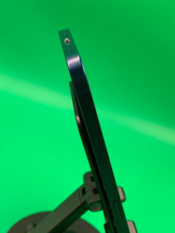 ���Хåƥ꡼���� iPhone 12 128GB �֥롼 ��������100%  Softbank ��