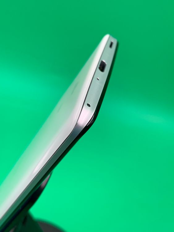 ���������� AQUOS zero2 256GB �ߥ��ƥ��ۥ磻�� SIM�ե꡼ KDDI ��