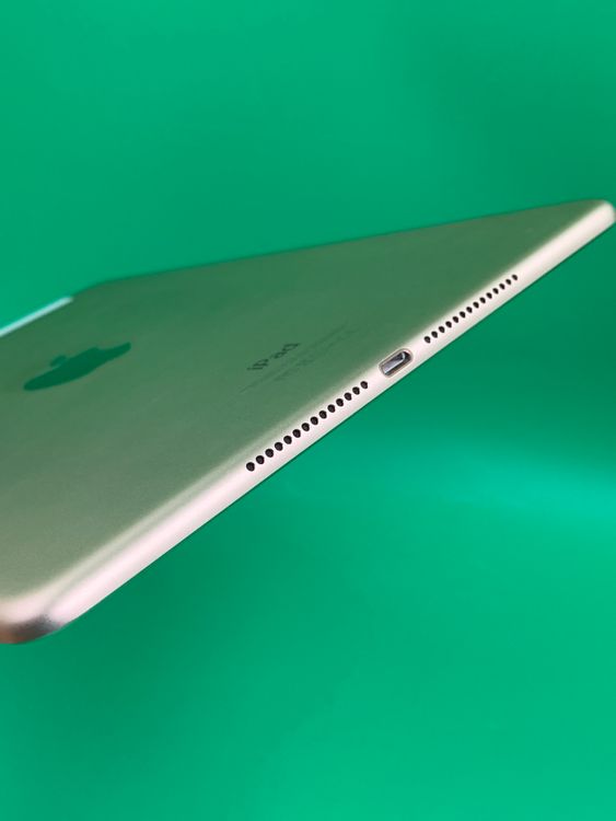 �� �����ƥ��١��������å� iPad Air ��2���� Wi-Fi+Cellular 16GB