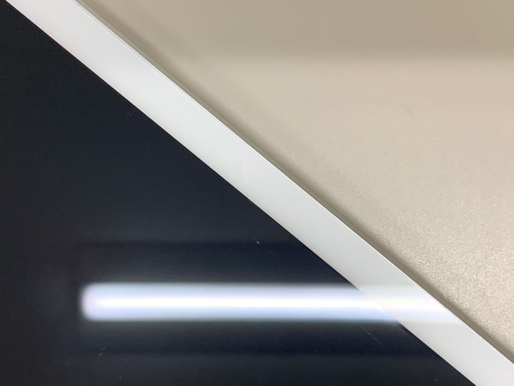 �������� iPad ��6���� Wi-Fi+Cellular 32GB ��������88% au ��