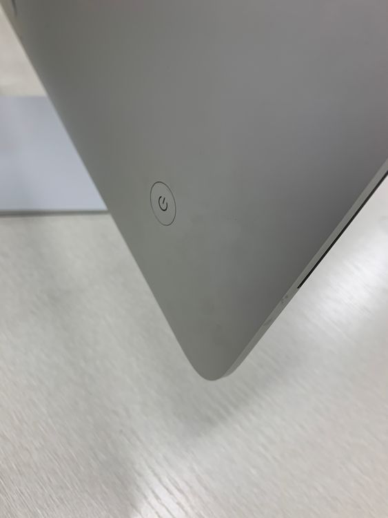 ����� iMac 21.5����� 2015 Core i5 8GB HDD 1TB  ����С�
