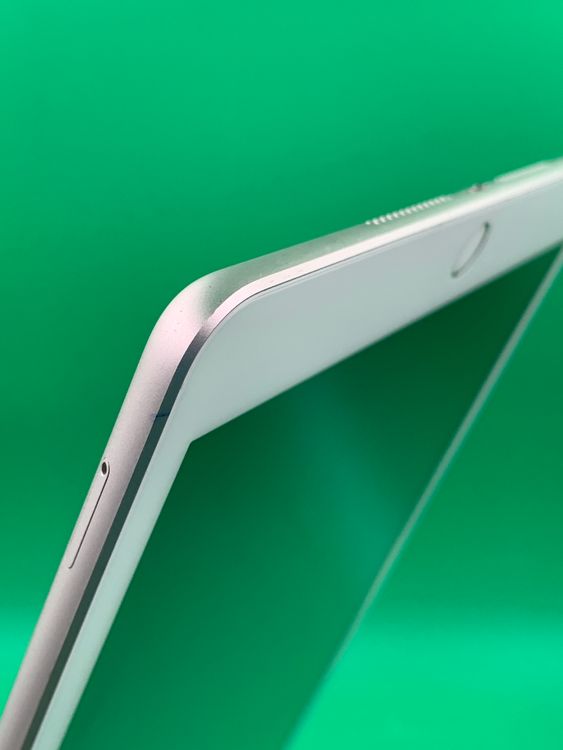 ����� iPad ��7���� Wi-Fi+Cellular 32GB SIM�ե꡼ au ��