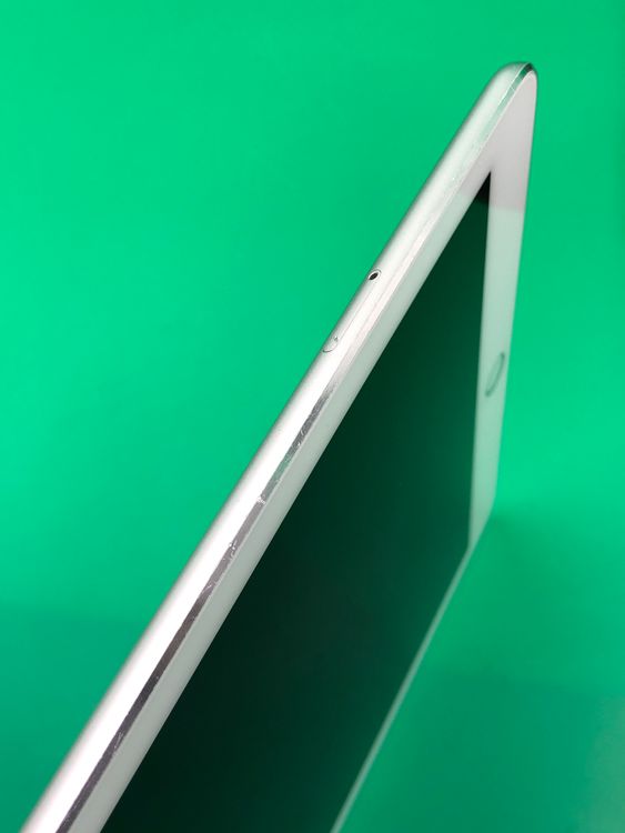 ������ iPad Air ��2���� Wi-Fi + Cellular 64GB ����С� KDDI��