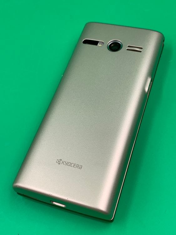 �����礤���� ���󤿤󥱡����� KYF38 4GB �������  KDDI ��