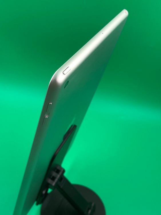 �������� iPad ��8����  Wi-Fi 32GB ����С� ��������78% MYLA2J/A
