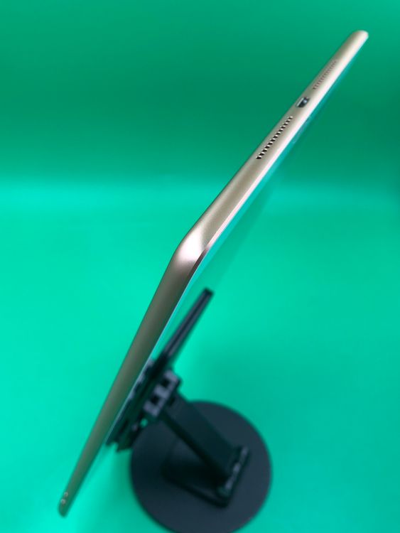 �������� iPad ��8���� Wi-Fi 32GB �������