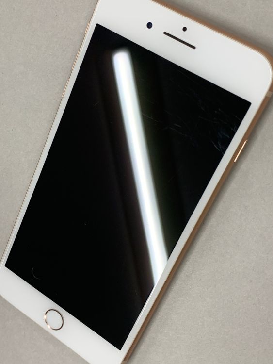 ����� iPhone 8 Plus 64GB ������� SIM�ե꡼  KDDI ��