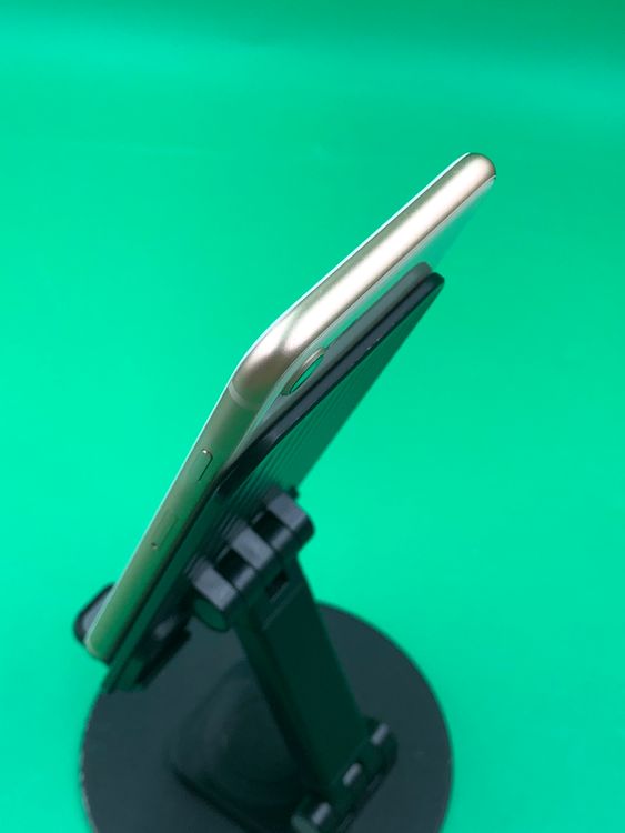 ���Хåƥ꡼���� iPhone 8 256GB SIM�ե꡼ ��������100% docomo ��