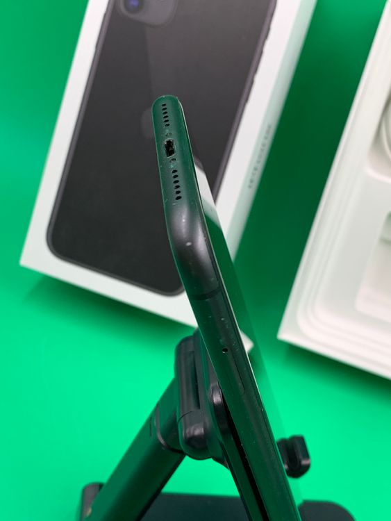 ���Хåƥ꡼���� iPhone 11 128GB SIM�ե꡼ ��������100%