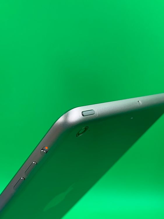 ����� iPad mini ��2���� Retina Wi-Fi 32GB ���ڡ������졼