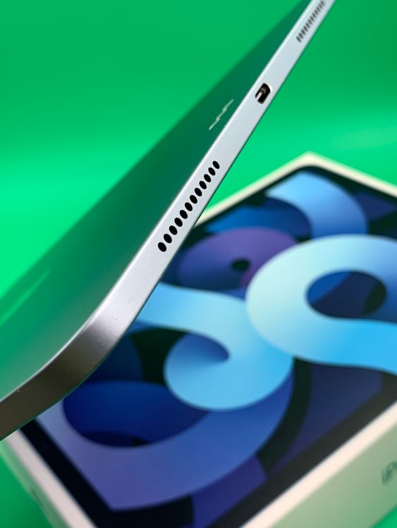 ���������� iPad Air ��4���� Wi-Fi 256GB �������֥롼  SIM�ե꡼