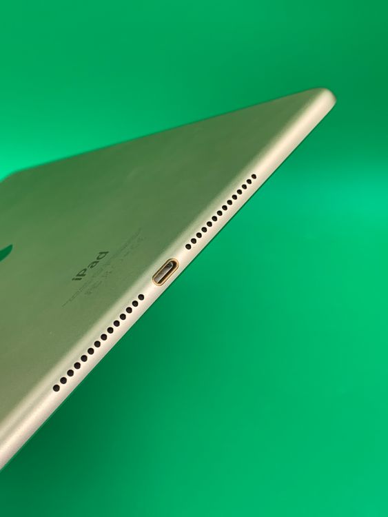 iPad Air ��2���� Wi-Fi + Cellular 16GB������� SIM�� ����Ǥ���