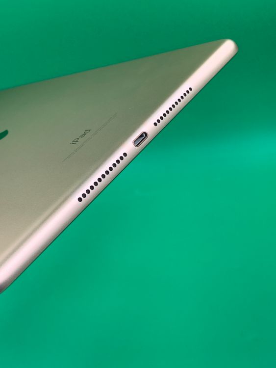 ������ iPad ��6���� Wi-Fi 32GB ������������� ��������100%