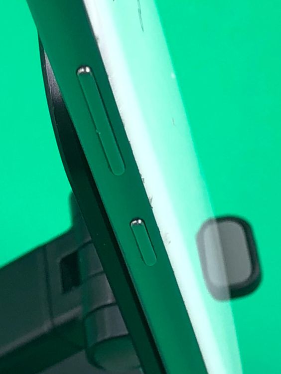 ���Хåƥ꡼���� Galaxy A20 32GB �ۥ磻�� SIM�ե꡼ KDDI ��