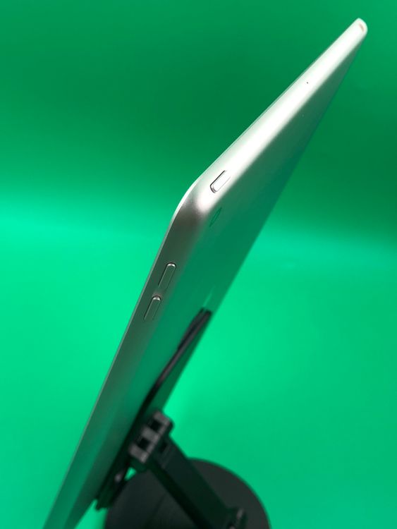 �������� iPad ��8����  Wi-Fi 32GB ����С� ��������75% MYLA2J/A
