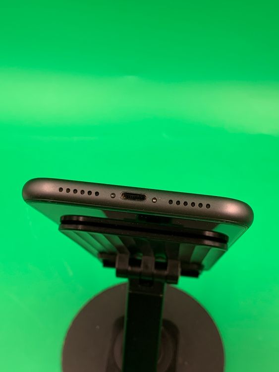 ������ iPhone 11 128GB �֥�å� SIM�ե꡼ SoftBank ��