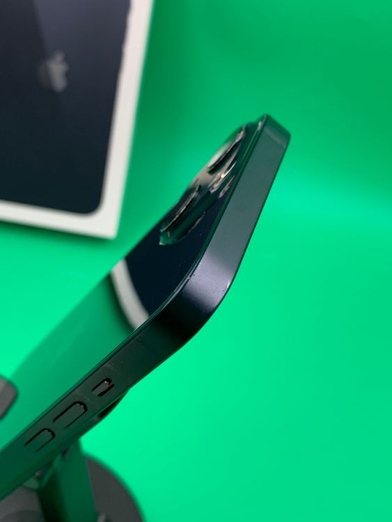 ���Хåƥ꡼���� iPhone 13 256GB �ߥåɥʥ��� SIM�ե꡼