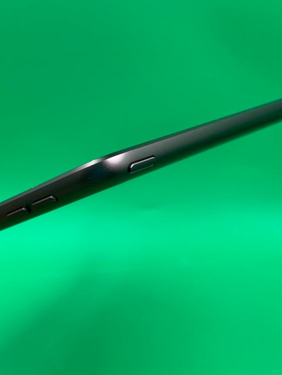 ����� iPad ��9���� Wi-Fi 64GB ���ڡ������졼 ��������85%