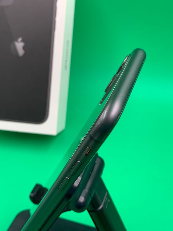 ������ iPhone 11 128GB �֥�å� SIM�ե꡼ ��������100%
