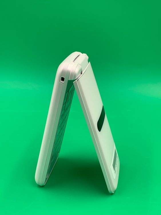 ������ GRATINA KYF42 8GB �ۥ磻�� SIM�ե꡼ KDDI ��