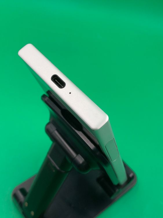 ������ Xperia XZ1 Compact 32GB ����С� SIM�ե꡼ docomo ��