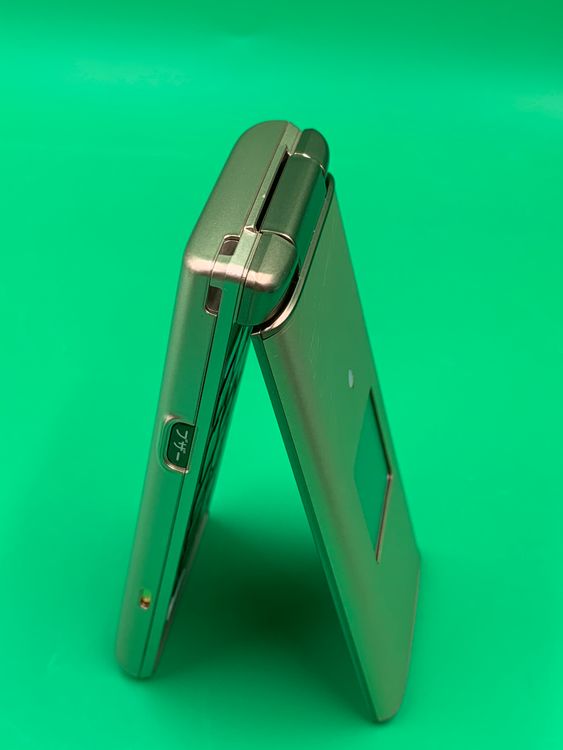 �����礤���� ���󤿤󥱡����� KYF36 8GB ������� SIM�ե꡼