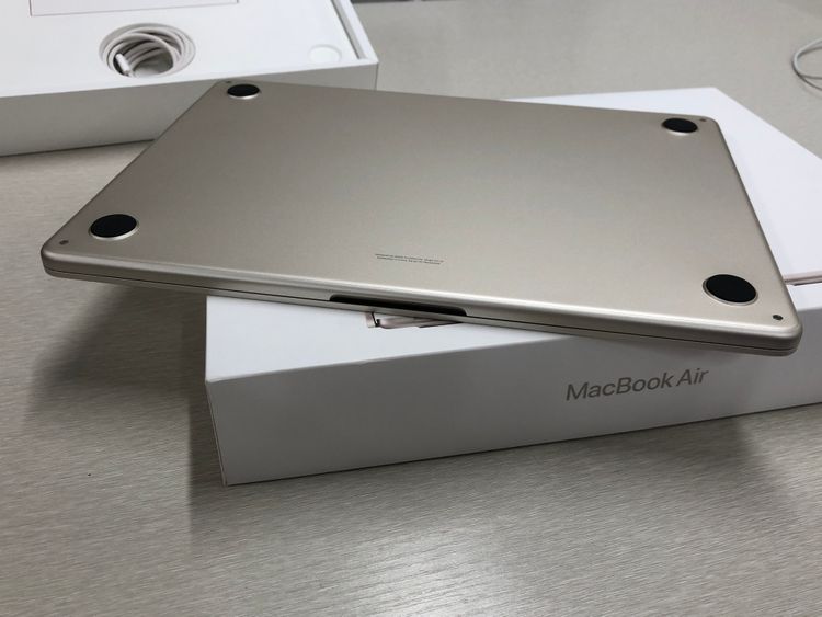 ������Ʊ�� MacBook Air 13����� M3���å� 16GB 256GB ����10��