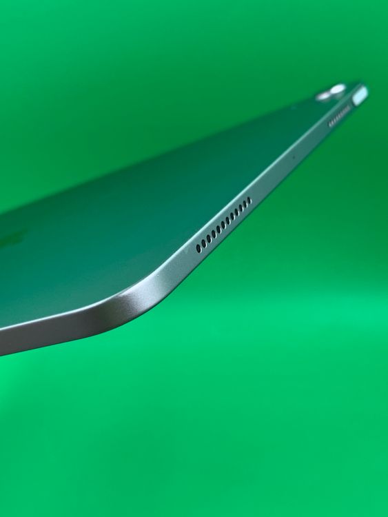�����ʡ������� iPad Air ��4���� Wi-Fi  256GB �������֥롼