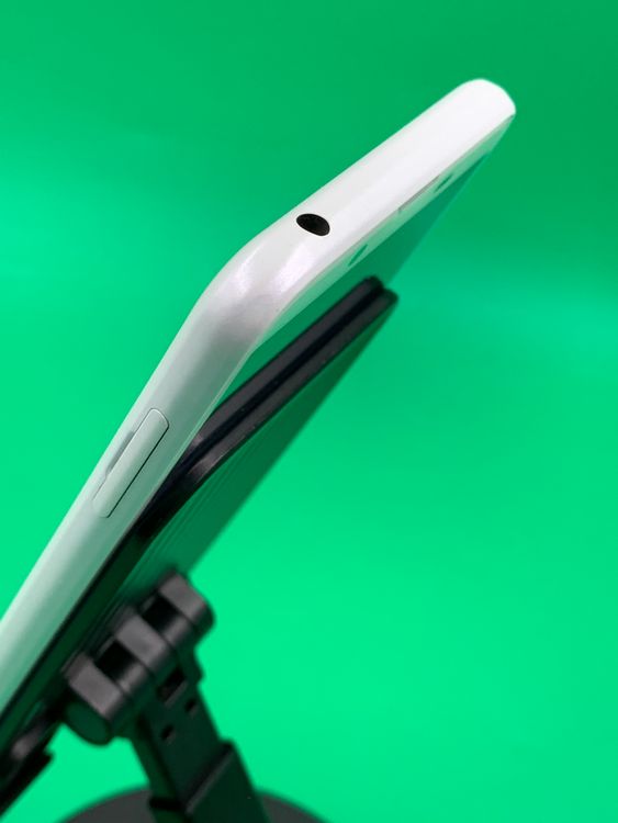 ������ AQUOS sense2 32GB �ۥ磻�� SIM�ե꡼ KDDI ��