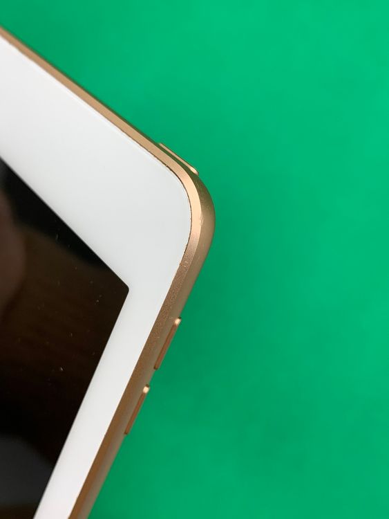 ������󥯡������ƥ��١��������å� iPad ��8���� Wi-Fi 32GB