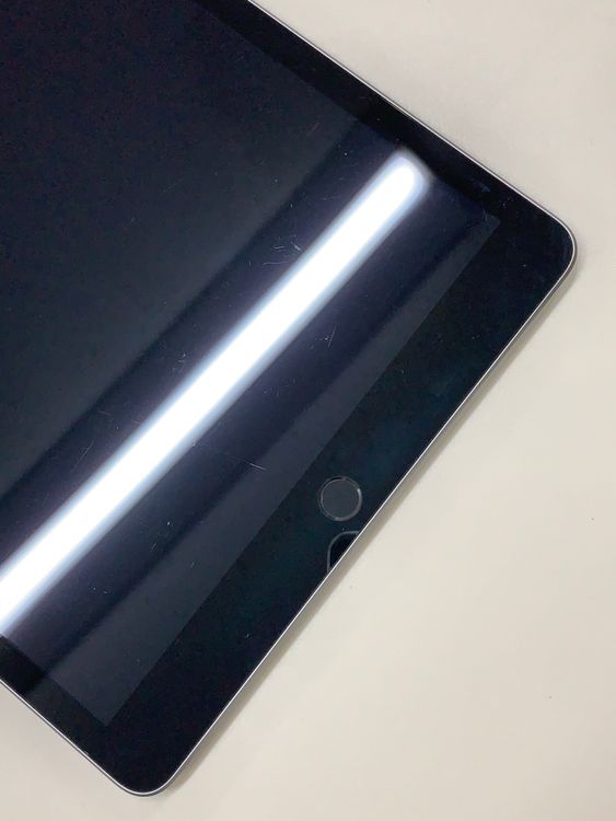 ����� iPad ��7���� Cellular 128GB SIM�ե꡼ au �� MW6E2J/A