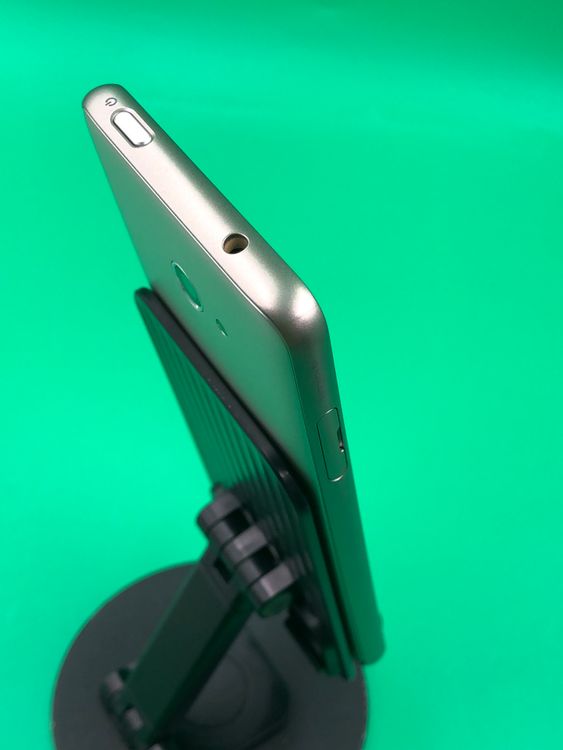 �������� BASIO4 32GB SIM�ե꡼ ���������ɹ� �ʰ�SIM�� au ��