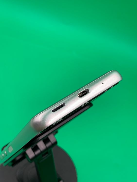 �����礤���� BASIO active 64GB ����С� SIM�ե꡼ KDDI ��