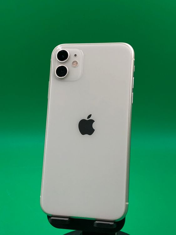 ���Хåƥ꡼���� iPhone 11 128GB �ۥ磻�� SIM�ե꡼ KDDI ��